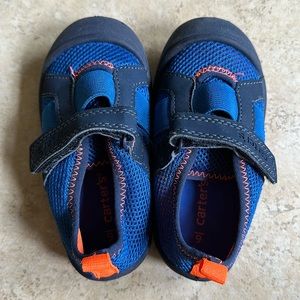 Carters toddler boy water shoes sz 6